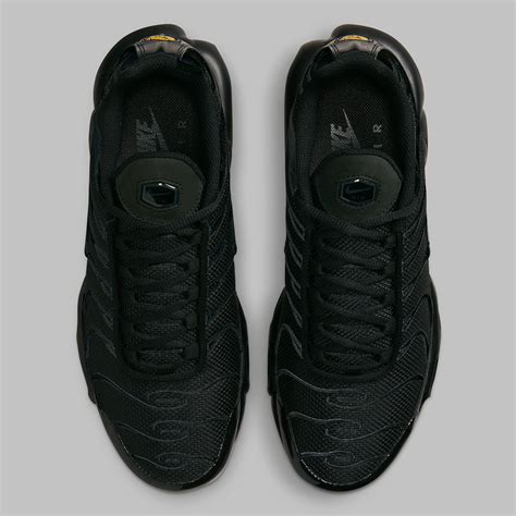 Nike triple black offers